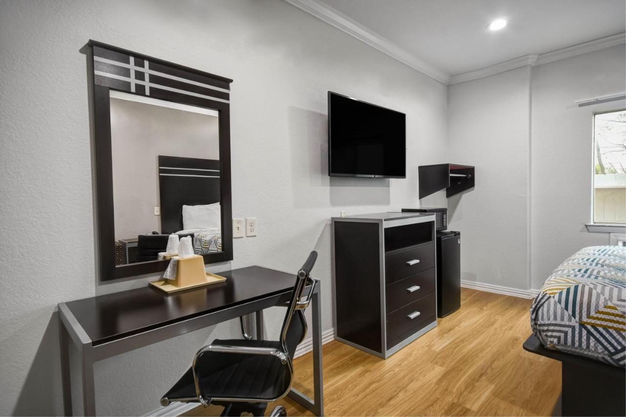 Motel 6 Humble, Tx - Houston International Airport Ngoại thất bức ảnh
