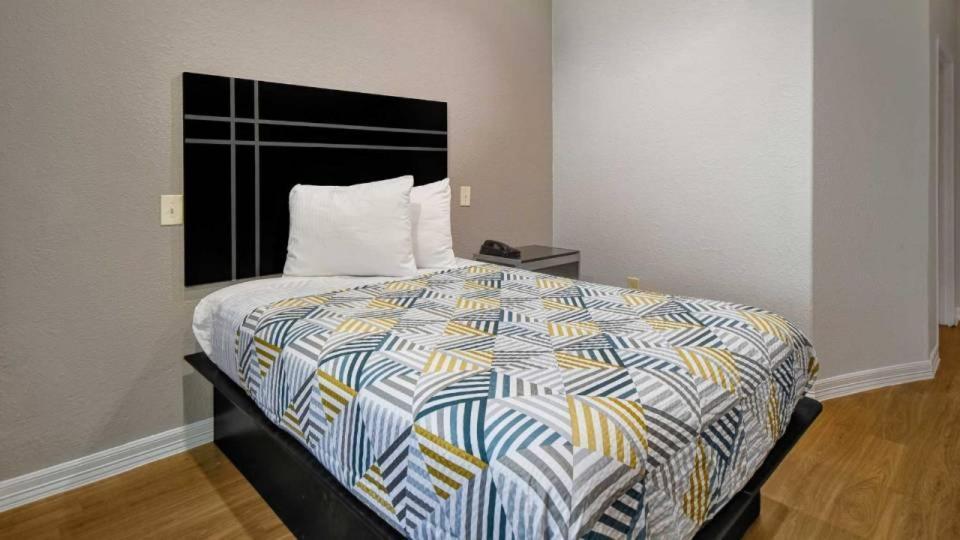 Motel 6 Humble, Tx - Houston International Airport Ngoại thất bức ảnh