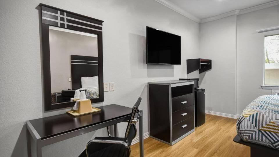 Motel 6 Humble, Tx - Houston International Airport Ngoại thất bức ảnh